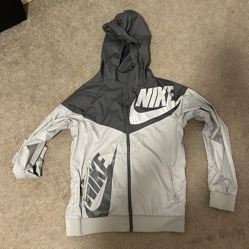 NIKE•youth large•grey windbreaker